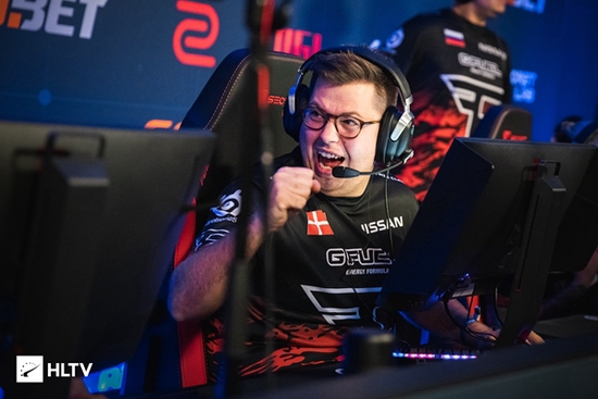 美国增派海军力量至中东 引发原油价格大幅上涨